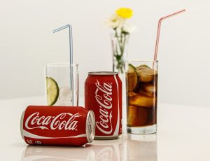 Plechovka s Coca Colou